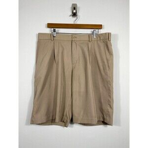 Nike Golf Dri-Fit Khaki Performance Shorts Men’s Size 35 Pleated Front